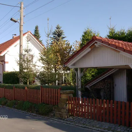 Gartenhaus Dağ evi *